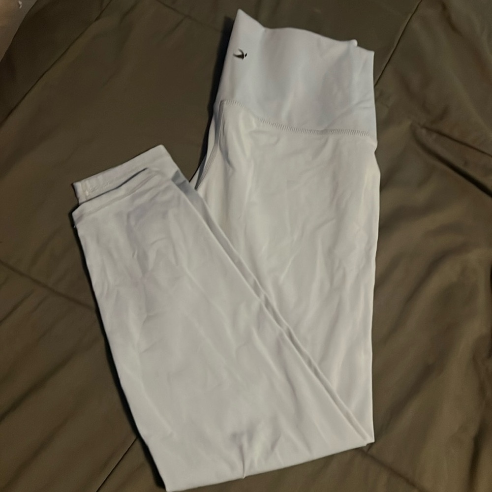 Glyder cropped leggings.
